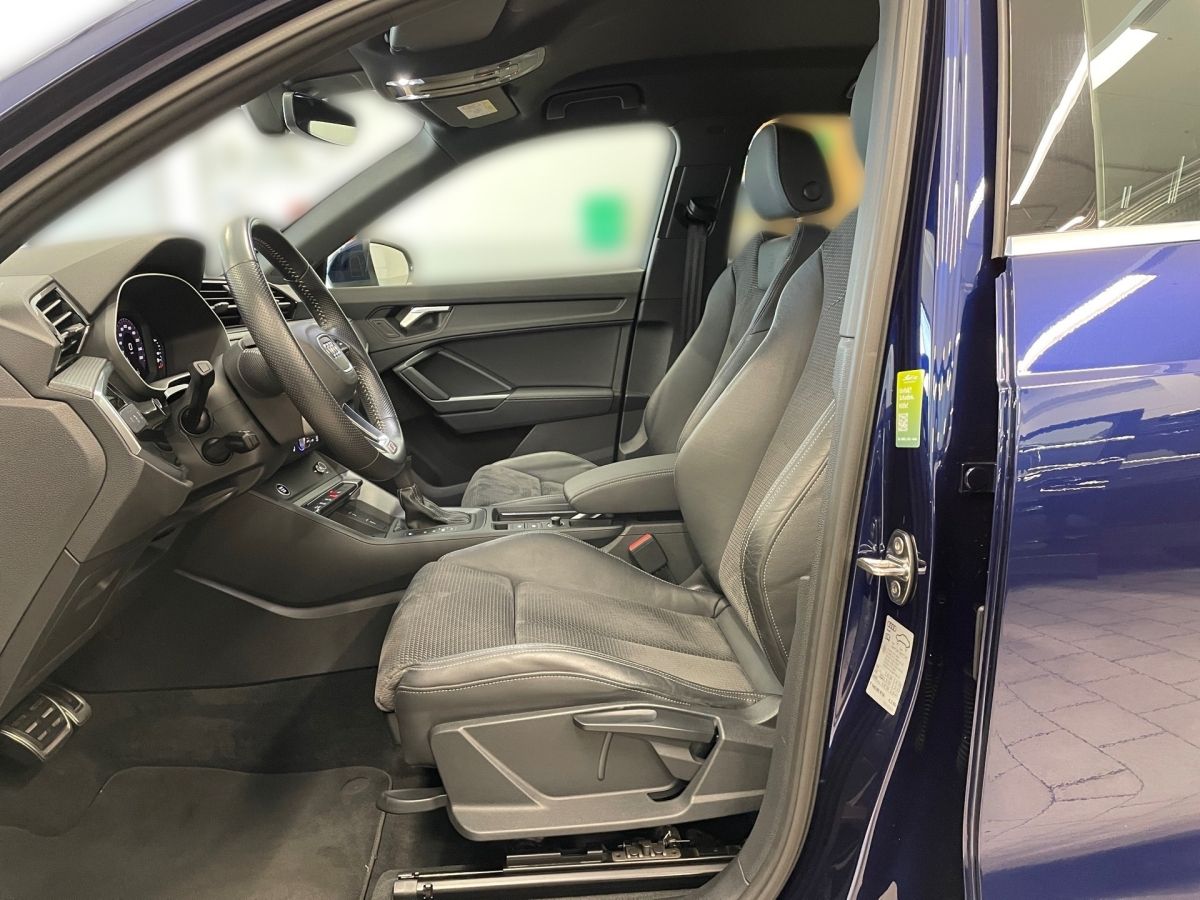 Audi Q3 40 TFSI quattro advanced - Samsaru's Car Outlet
