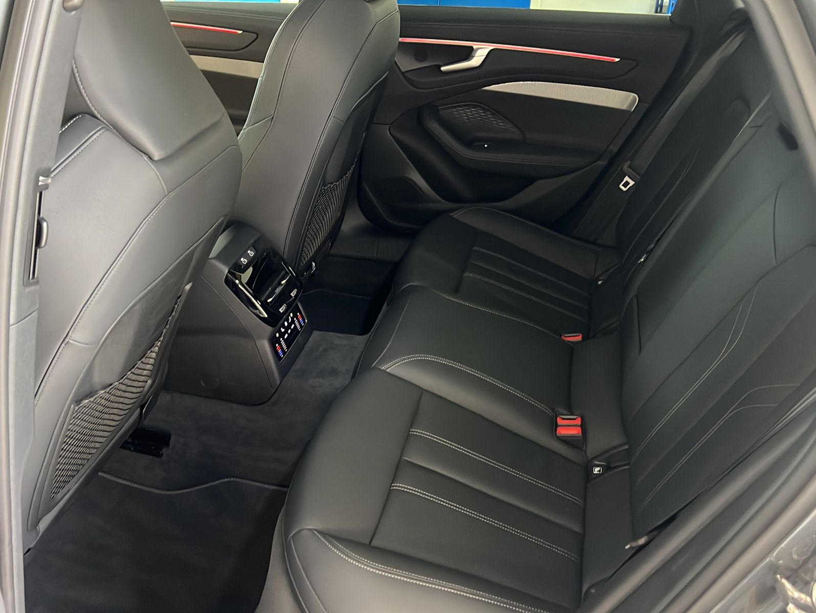 Audi A6 2.0 TDI S Tronic*2 x S Line*Pano*KeyGo*Navi+