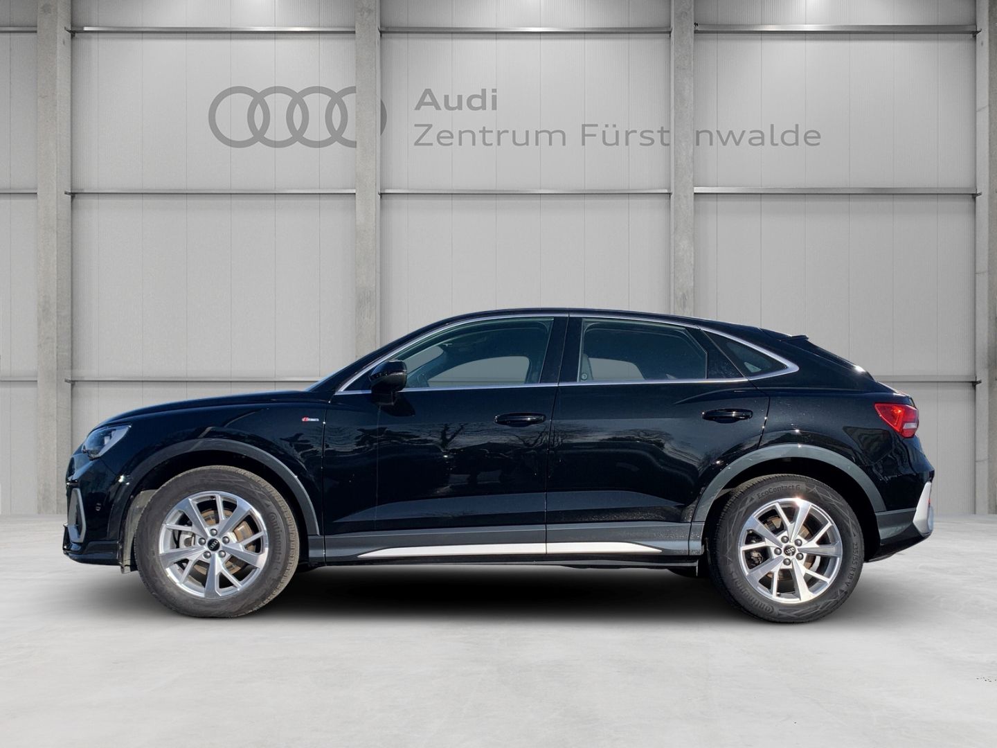 Audi Q3 Sportback 35 TDI quattro S tronic S line - Samsaru's Car Outlet