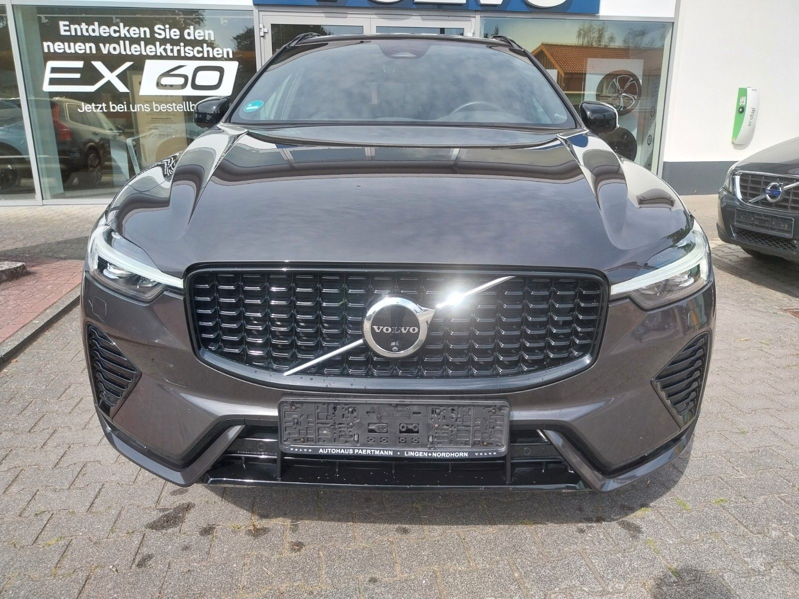 Volvo XC60 B4 Plus Dark AWD
