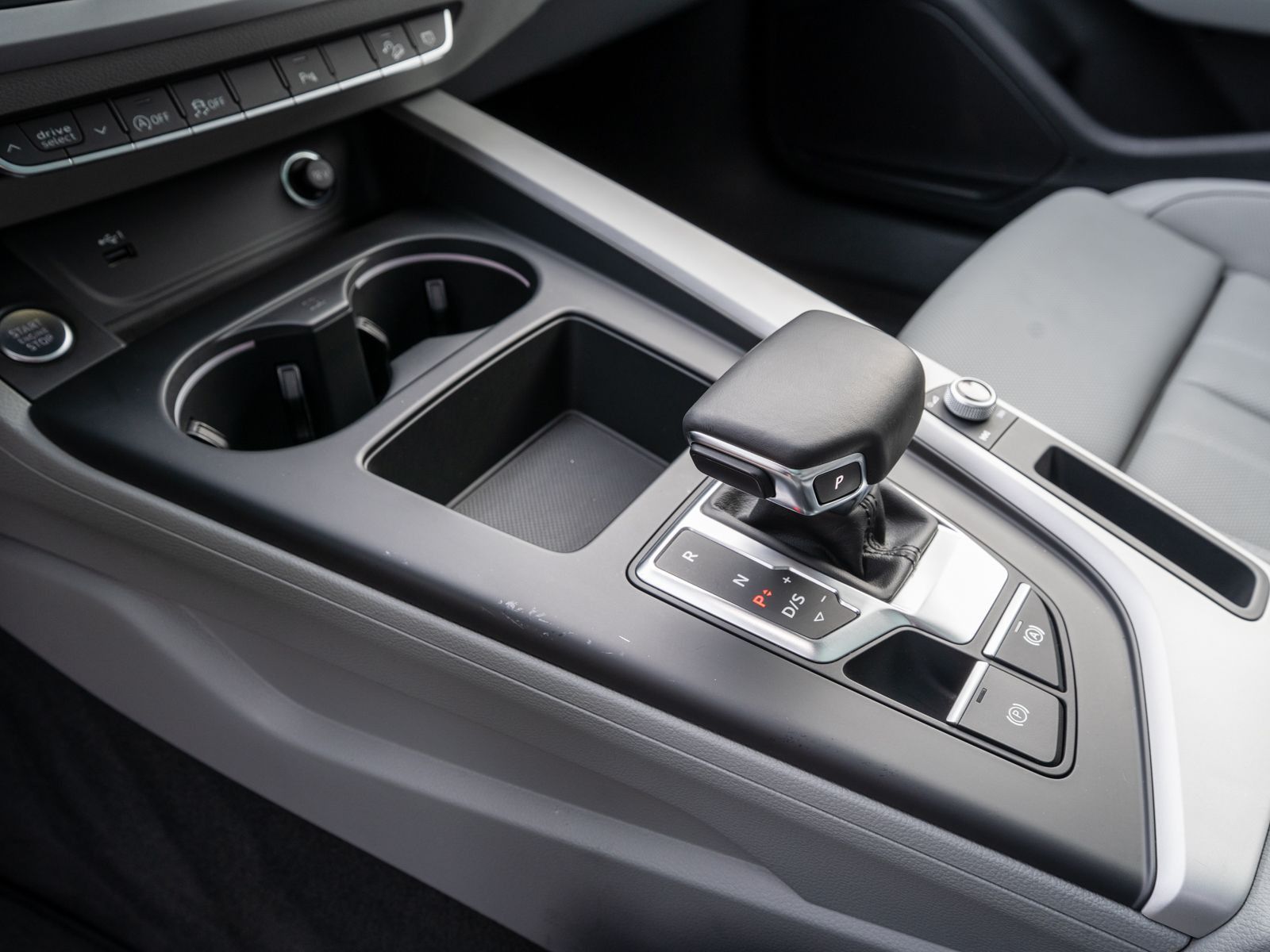 Audi A4 allroad quattro 40TDI Stronic PANO Stdhzg AHK