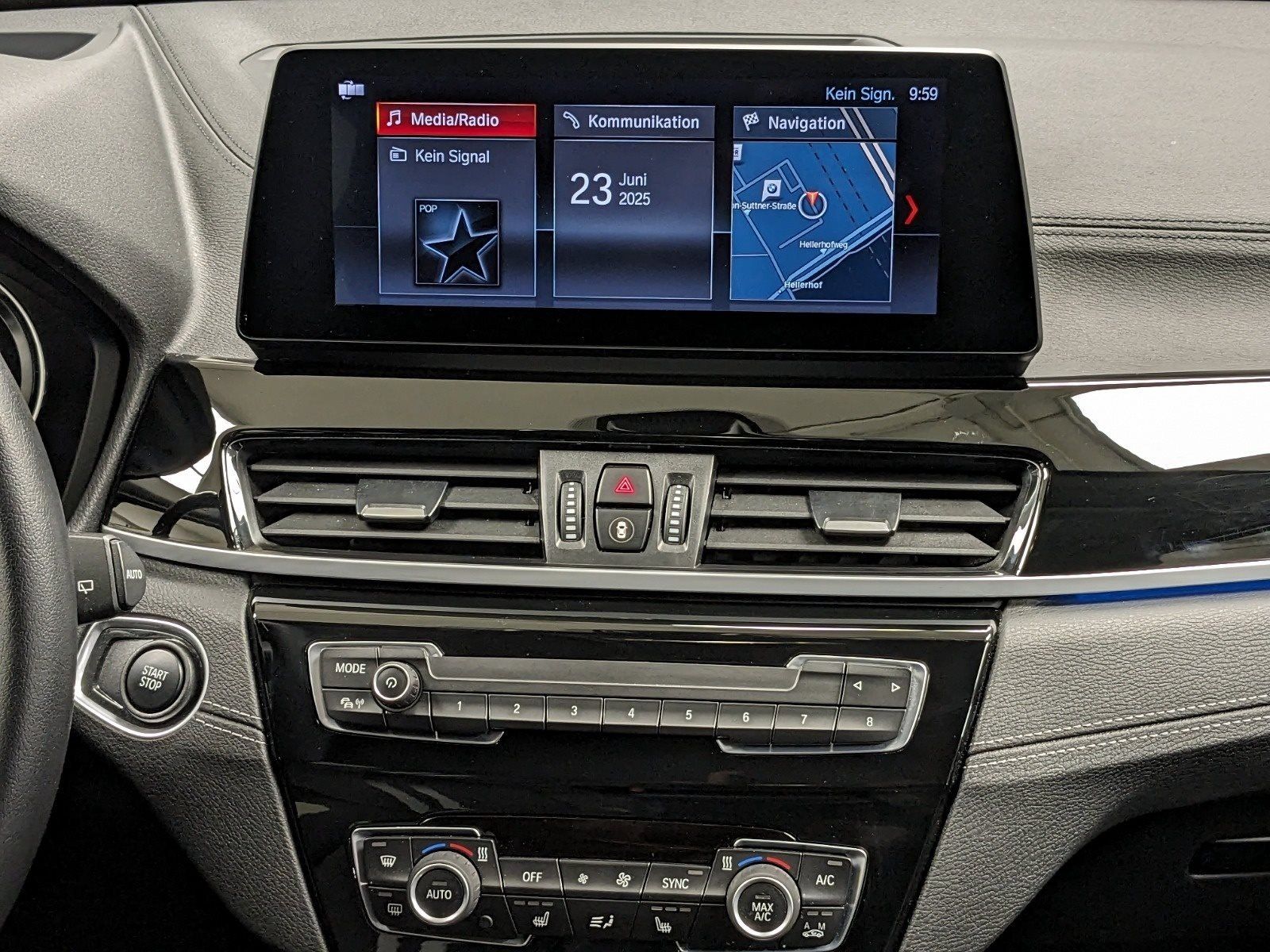 BMW X1 xDrive25e Sport Line - Samsaru's Car Outlet