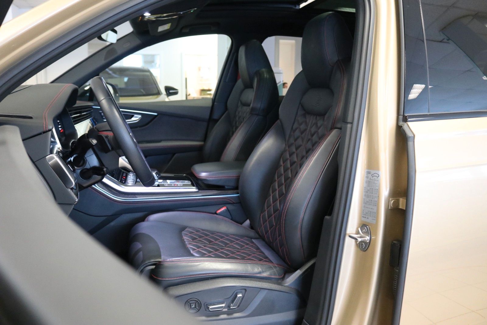 Audi Q7 S-Line competition plus Luft HUD Laser 7-Sitz