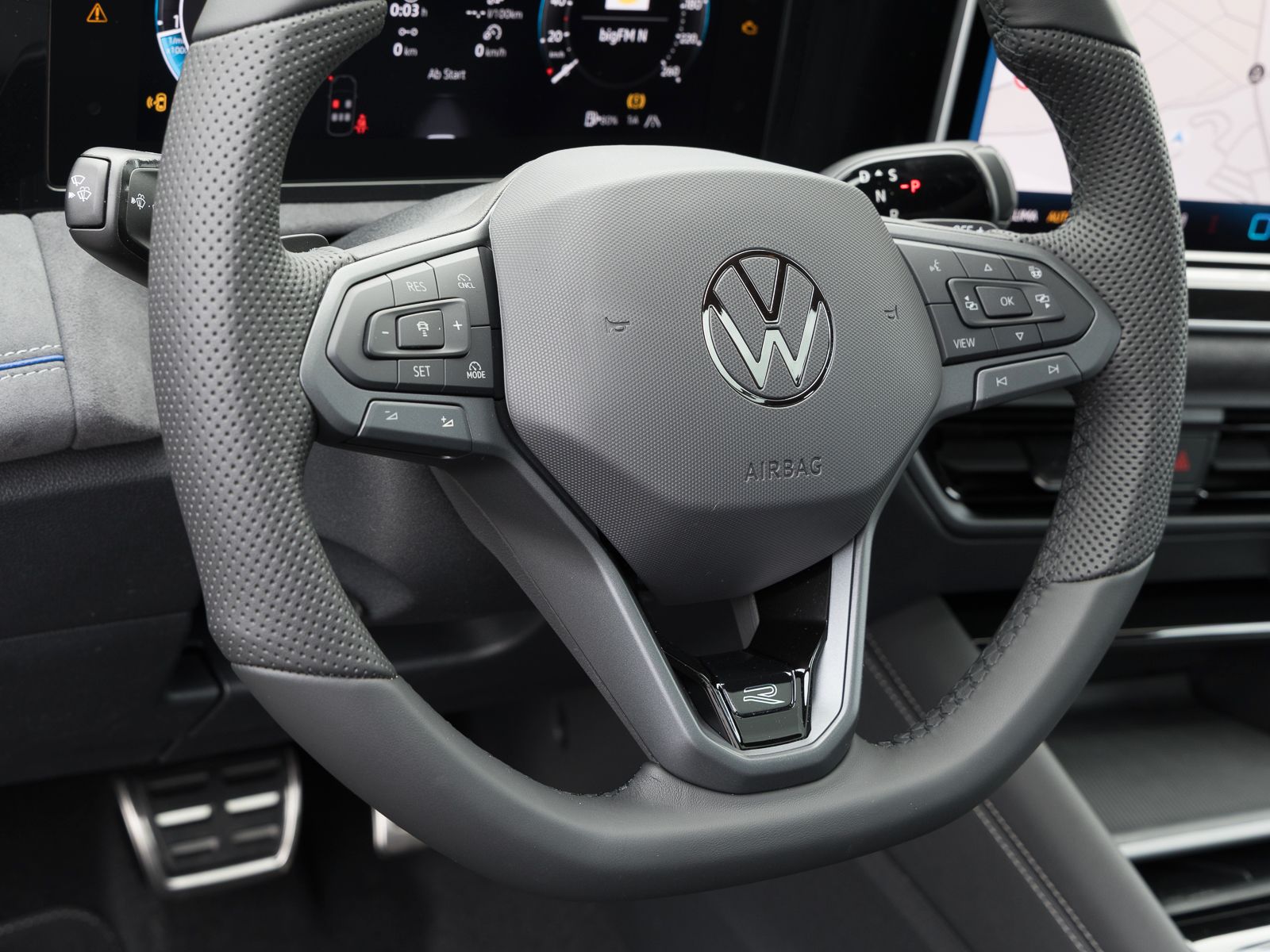 Volkswagen Tiguan 2.0 TSI DSG 4M R-Line Black Style STANDHZ