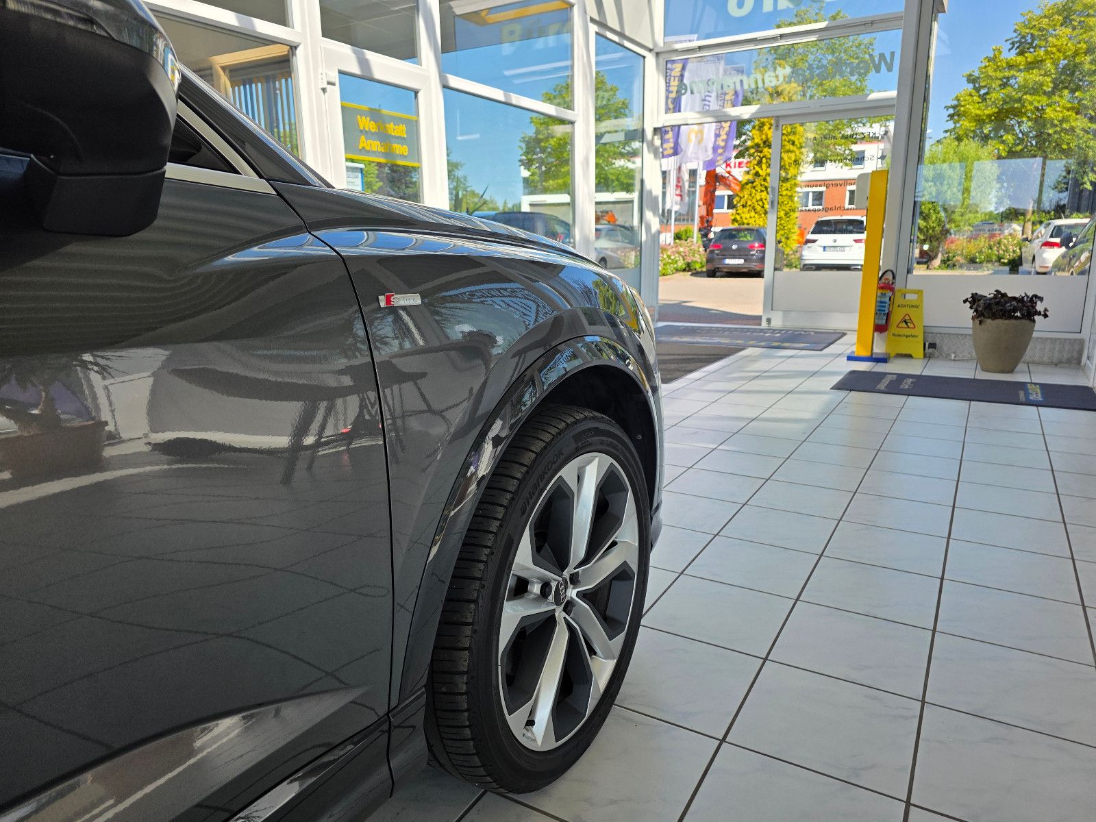 Audi Q3 Sportback 40TFSI quattro S Line - Samsaru's Car Outlet