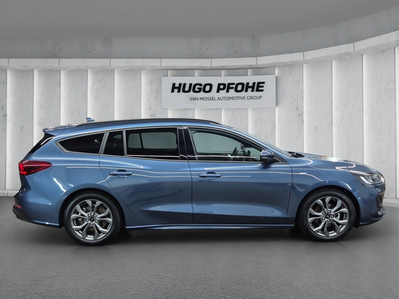 Ford Focus ST-Line X Turnier Aut.*AHK*ACC*HUD*KAM*NAV