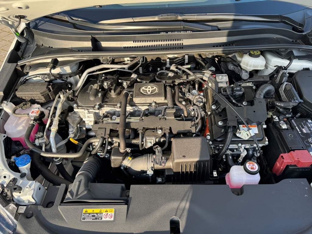 Toyota Corolla Touring Sports 2,0 Hybrid Teamplayer Nav