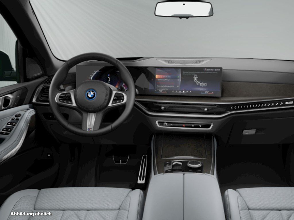 BMW X5 xDrive50e M Sport Pro|AHK|Pano|22"LM