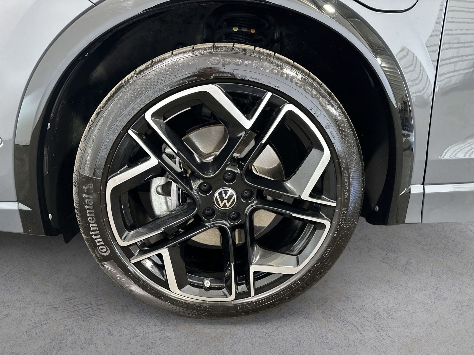 Volkswagen Tiguan 1.5 TSI eHYBRID R-LINE BLACKSTYLE MATRIX+