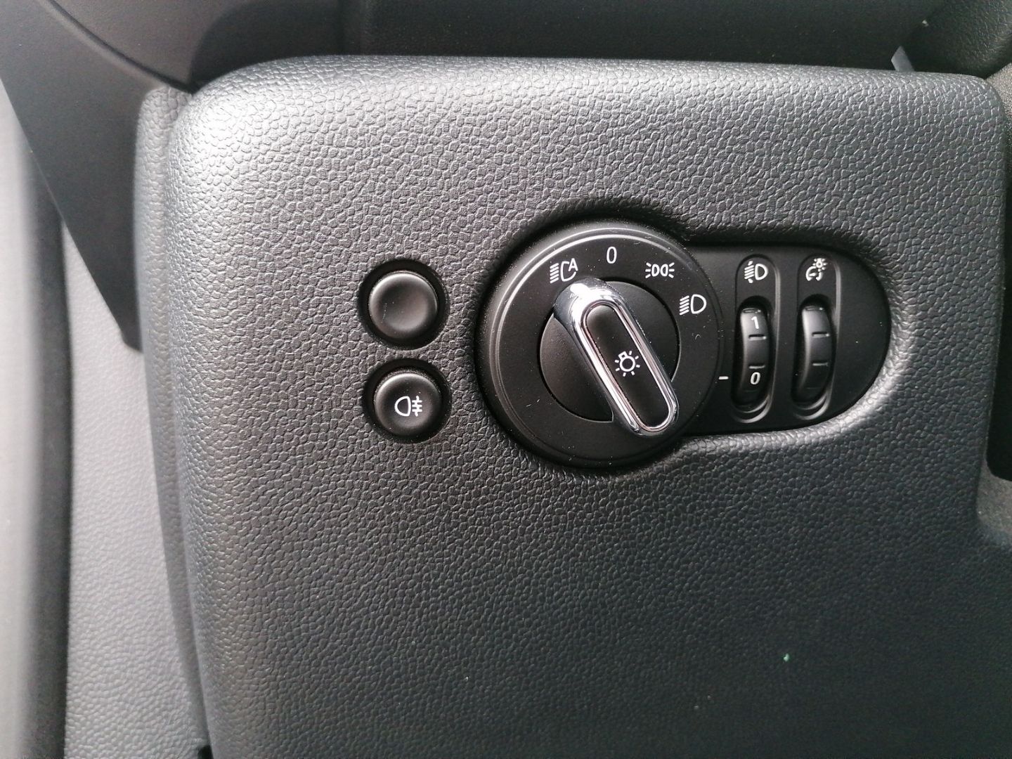 MINI Cooper Cabrio JCW - Samsaru's Car Outlet