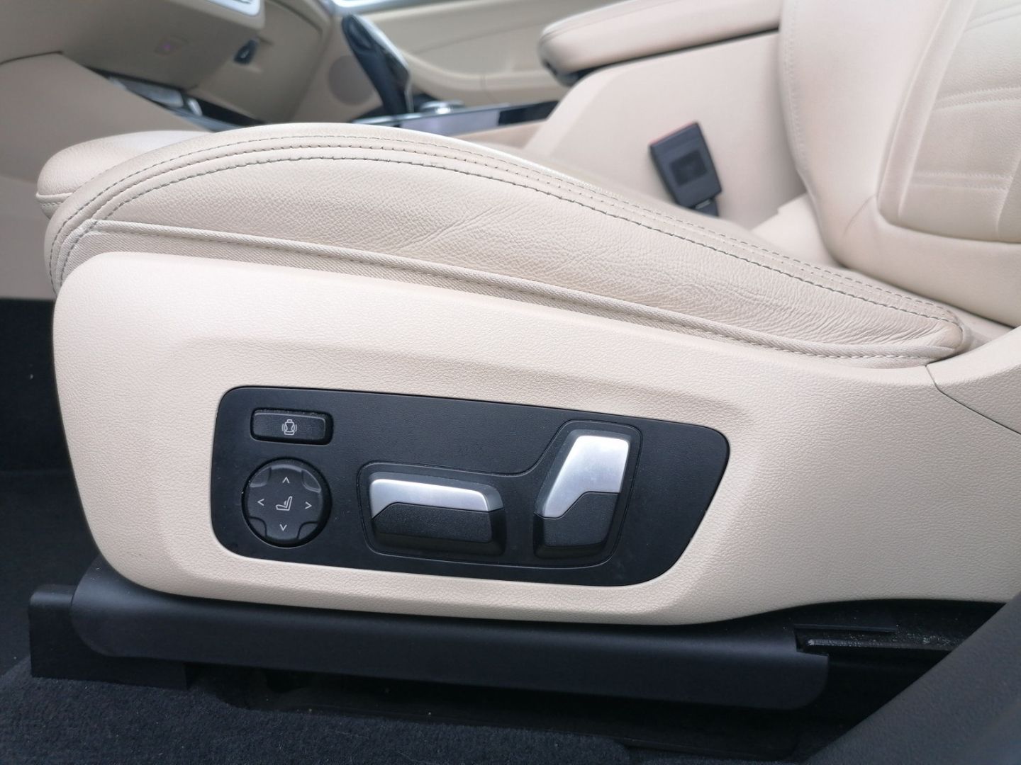 BMW X3 xDrive30i - Samsaru's Car Outlet