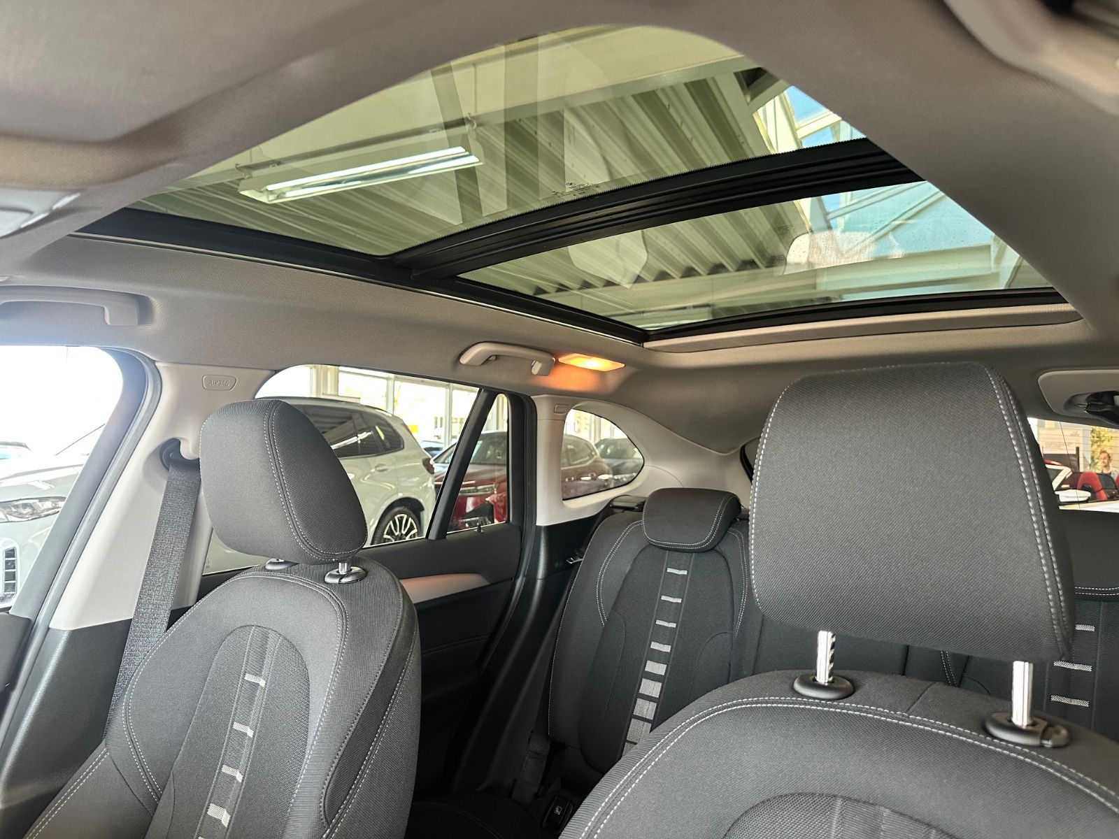 BMW X1 xDrive 25e - Samsaru's Car Outlet