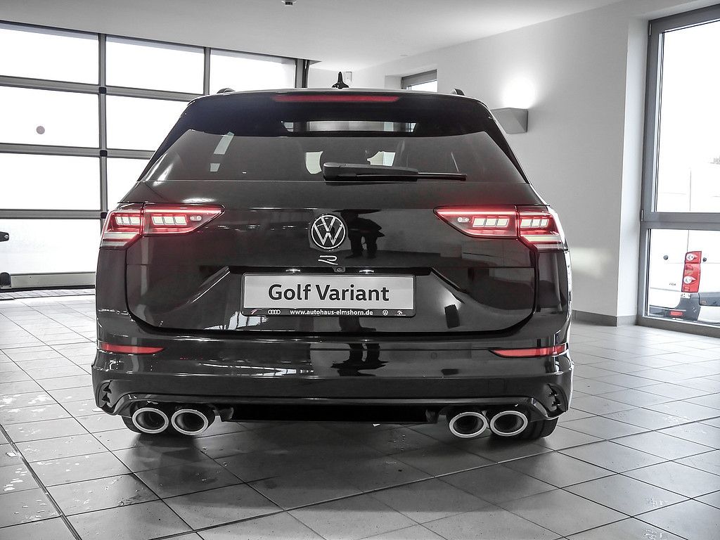 Volkswagen Golf Variant R 2.0 TSI 4Motion DSG PANO AHK MATR