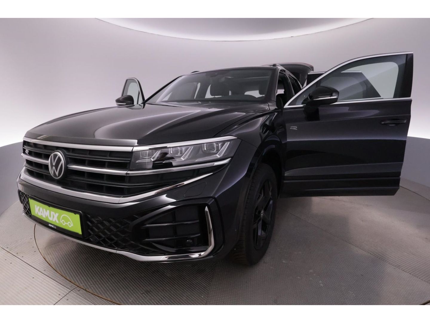 Volkswagen Touareg 3.0 V6TDI 4Motion DSG R-Line+LED+PANO