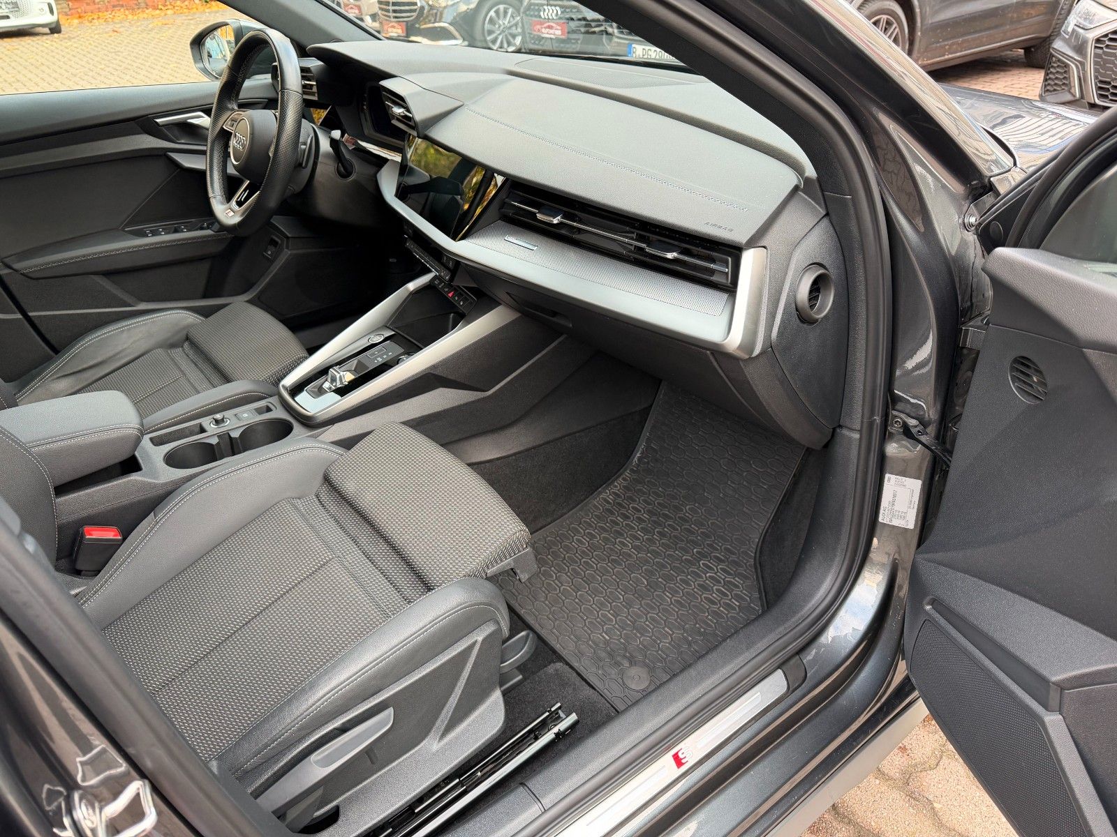 Audi A3 Sportb 40 TFSIe S line*PANO*LED*AHK*SHZ*KAM*