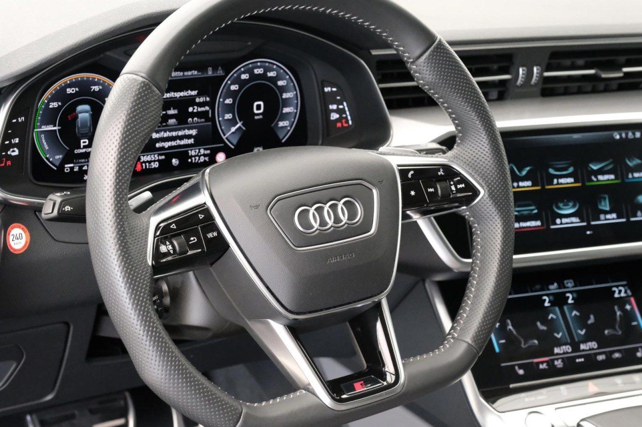 Audi A6 Avant 55 TFSI e quattro Sport - Samsaru's Car Outlet