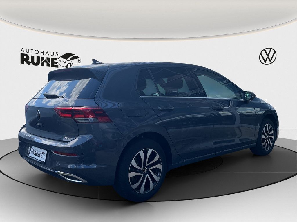 Volkswagen Golf VIII Style 1.5 l eTSI - Samsaru's Car Outlet