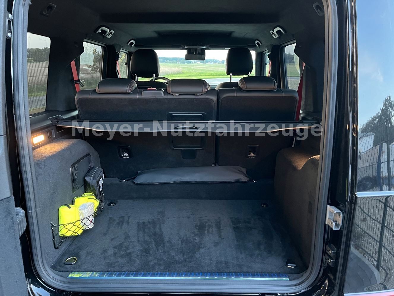 Mercedes-Benz G500 Designo - Samsaru's Car Outlet