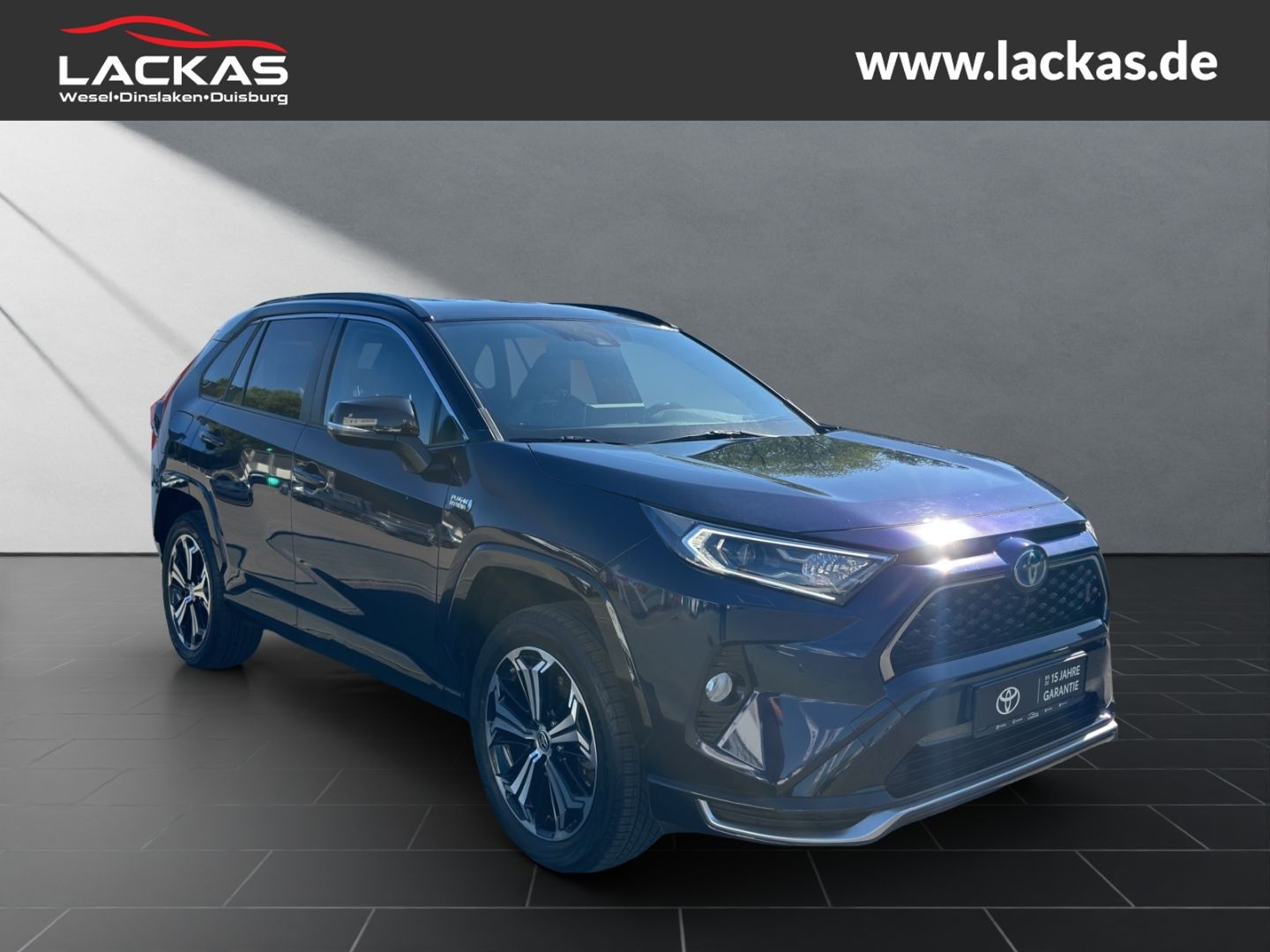 Toyota RAV 4 Plug-in Hybrid 4x4 - Samsaru's Car Outlet