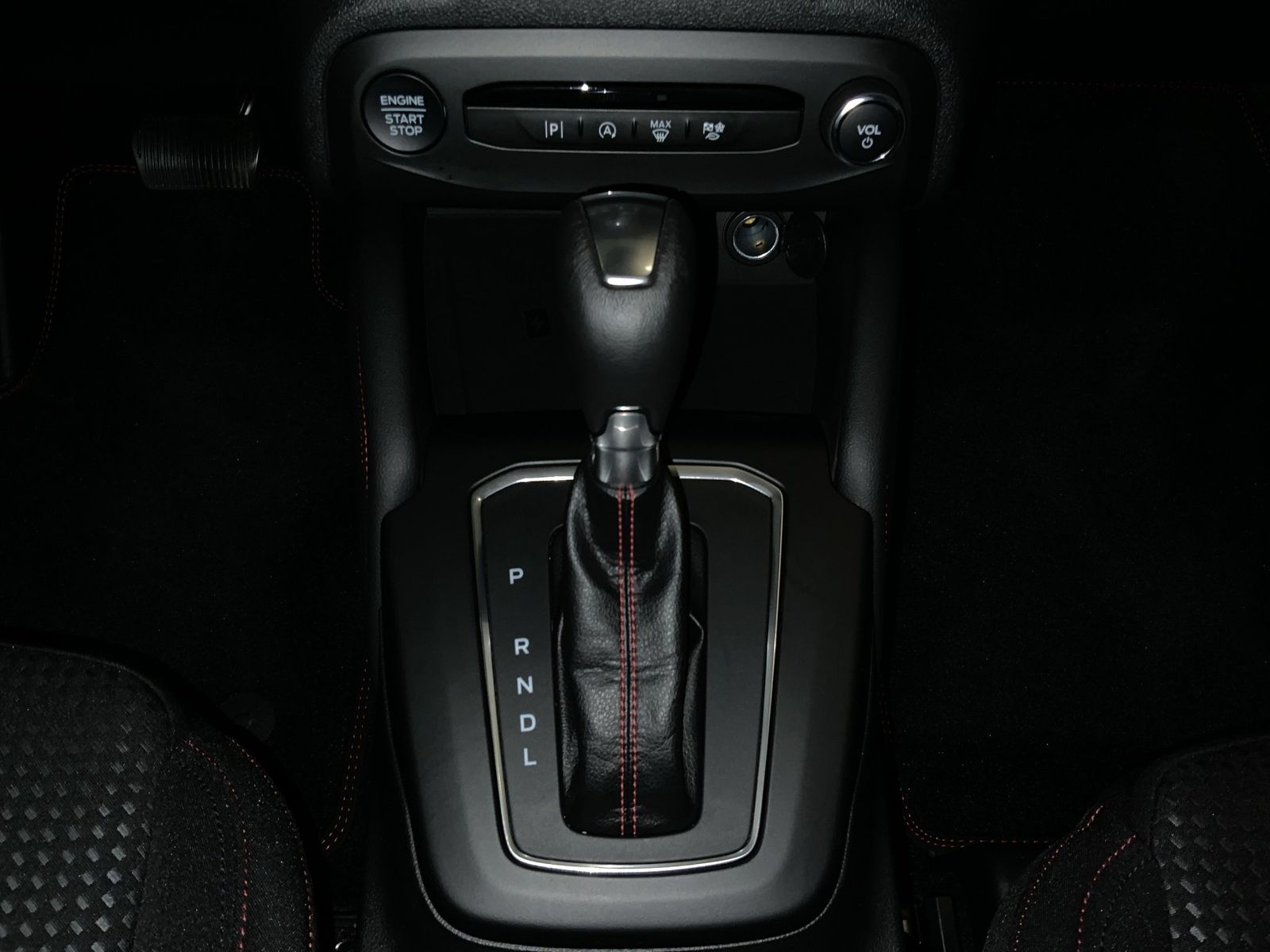 Ford Focus ST-Line X Turnier Aut.*AHK*ACC*HUD*KAM*NAV