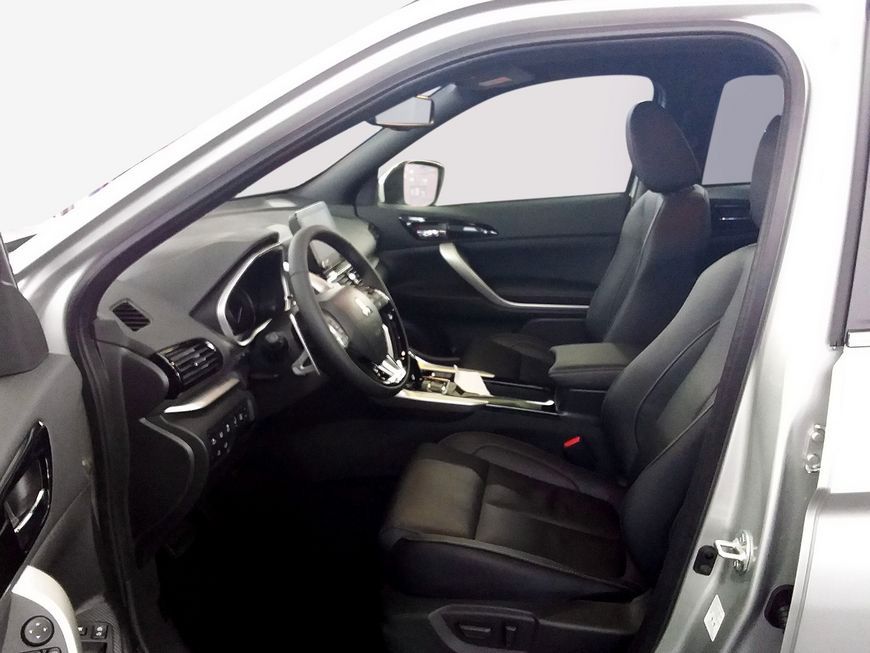 Mitsubishi Eclipse Cross Plug-In Hybrid 4WD Top