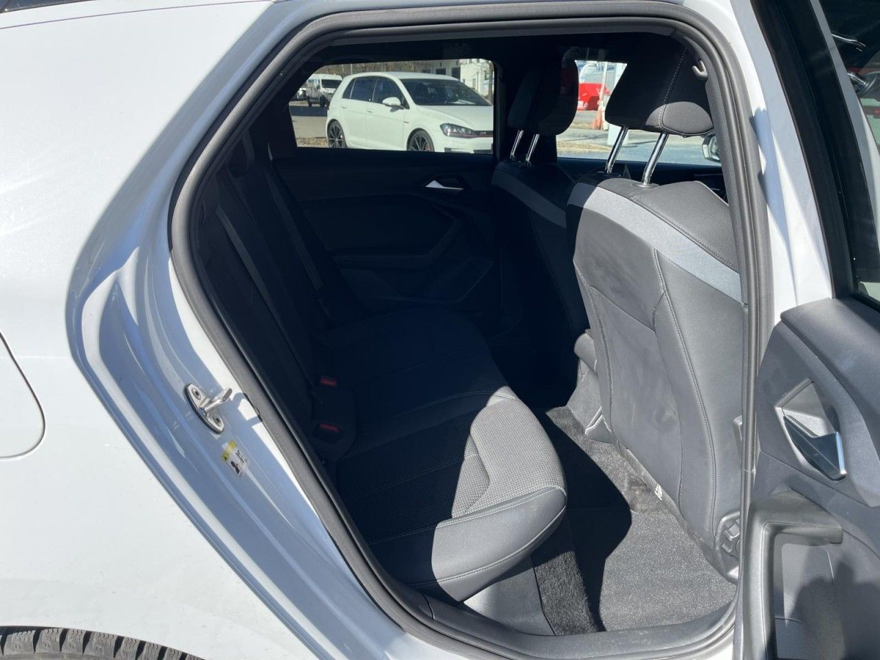 Audi A1 Sportback 1,0 TFSI S-Line Advanced - Samsaru's Car Outlet