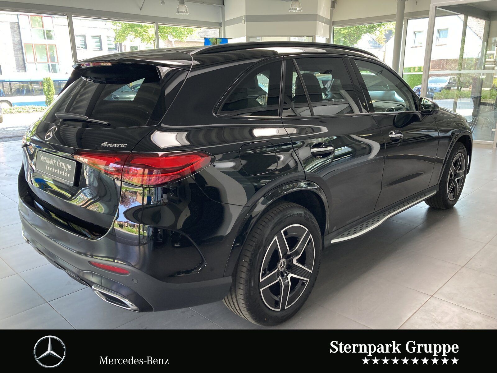 Mercedes-Benz GLC 300 de 4M AMG - Samsaru's Car Outlet