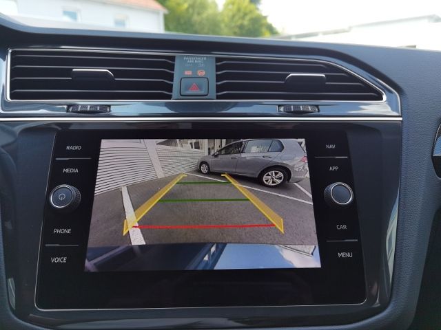 Volkswagen Tiguan 2.0 TDI Life - Samsaru's Car Outlet