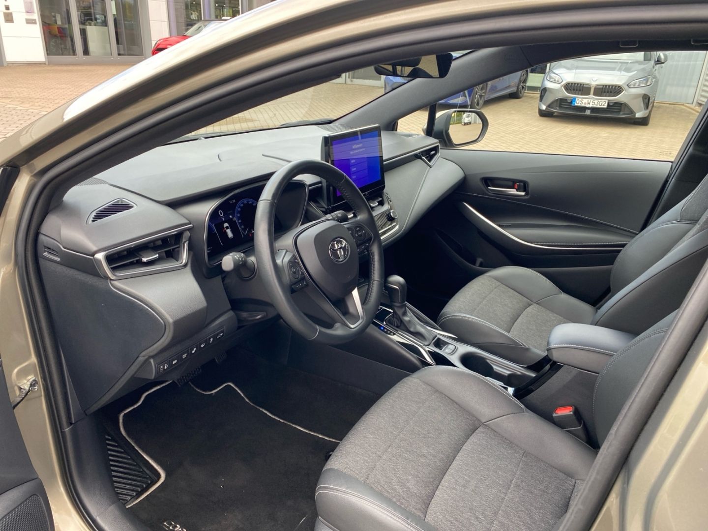 Toyota Corolla 1.8 Hybrid TS Team D *Navi*LED*CarPlay*