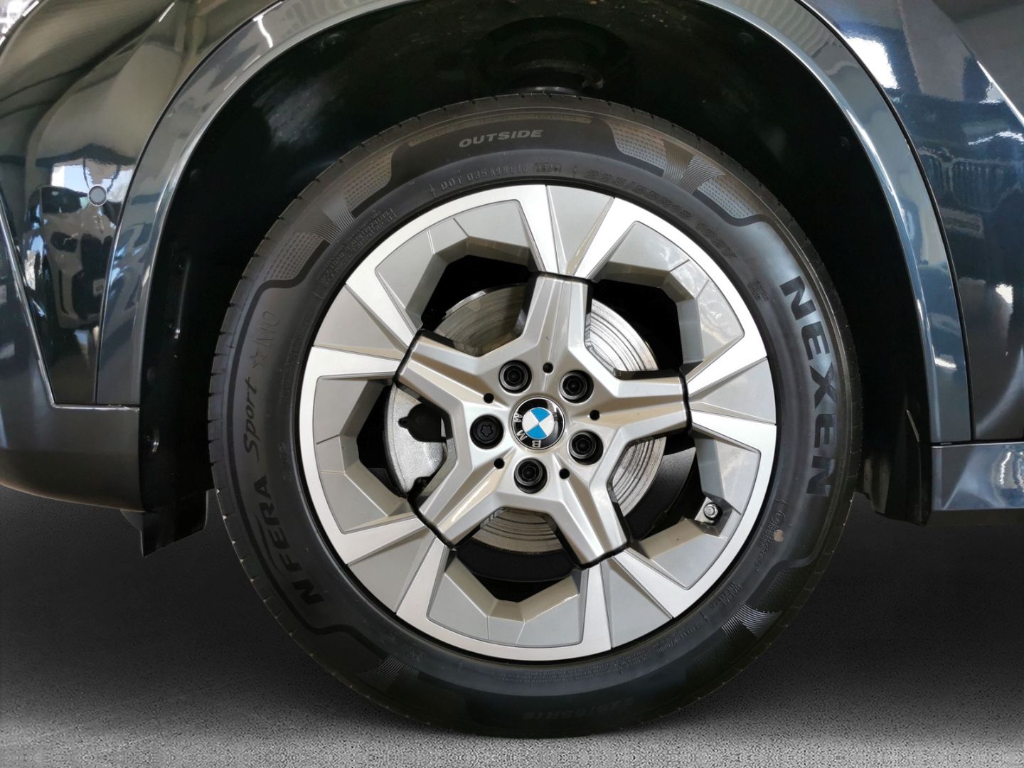 BMW X1 xDRIVE 20d xLine - Samsaru's Car Outlet