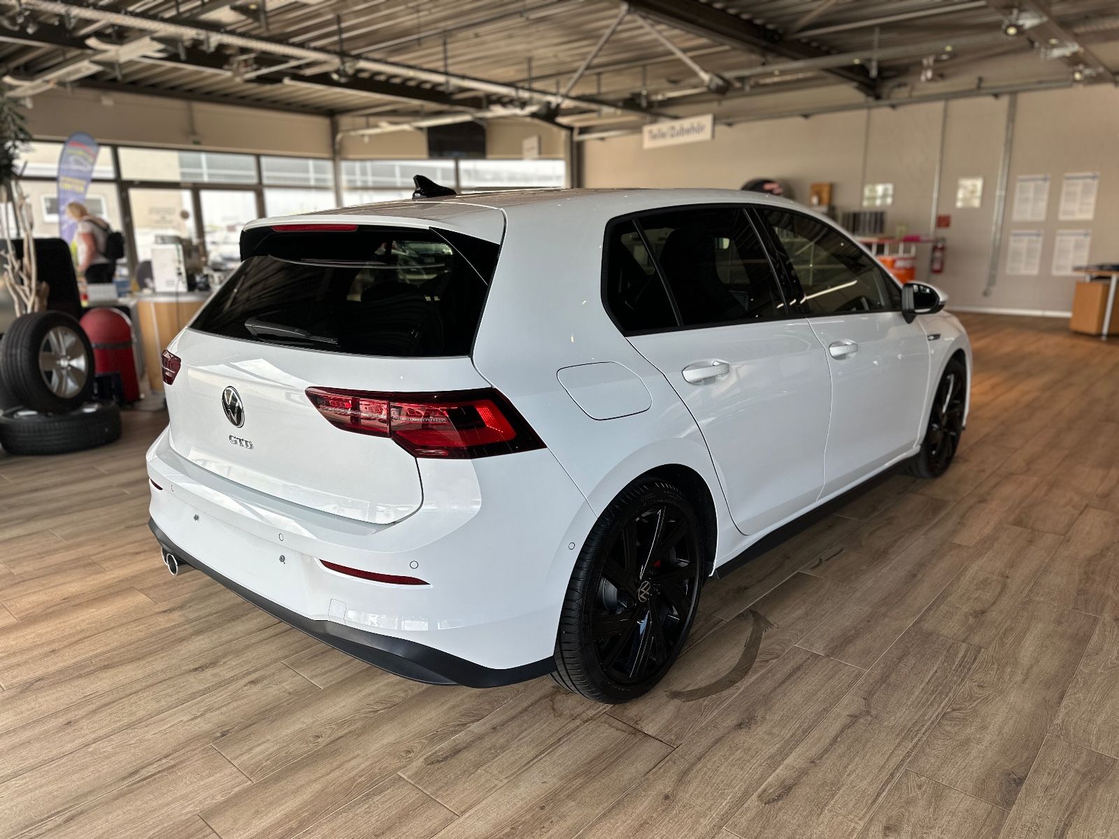 Volkswagen Golf 8 Lim. GTD - Samsaru's Car Outlet
