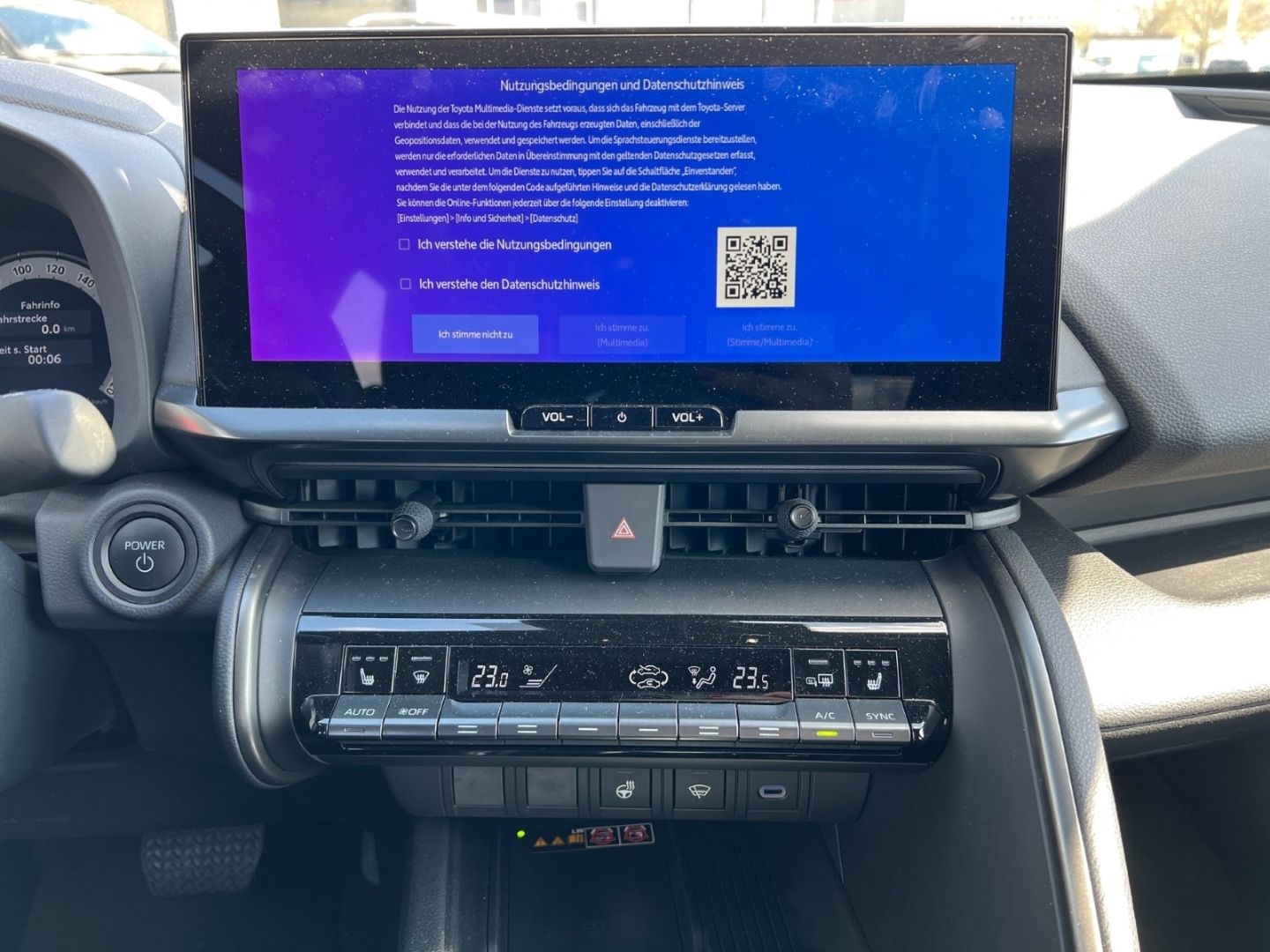 Toyota C-HR 1.8l Hybrid - Samsaru's Car Outlet