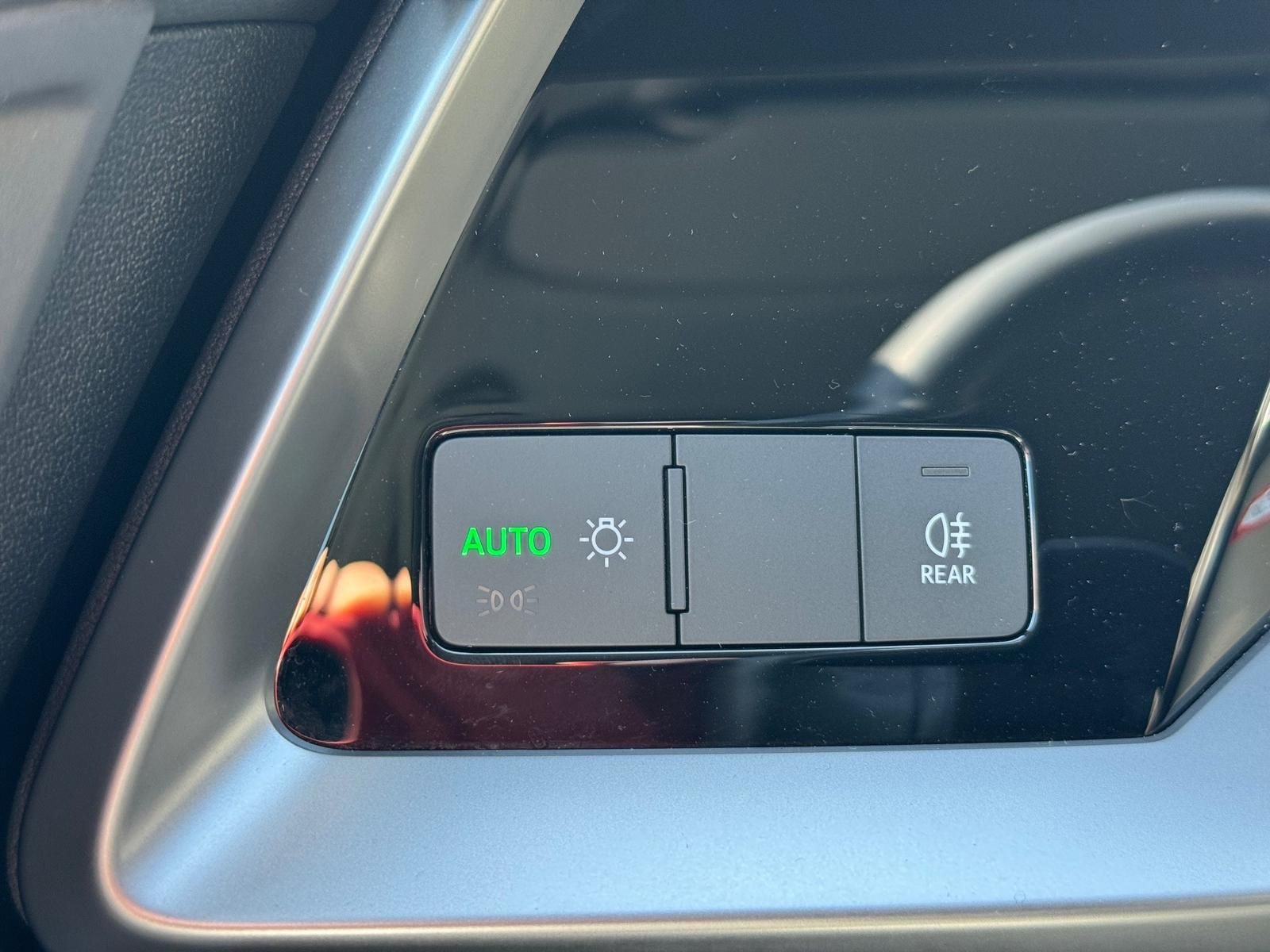 Audi A3 35 TFSI S line LED/Navi/SHZ/PDC/Allwetter