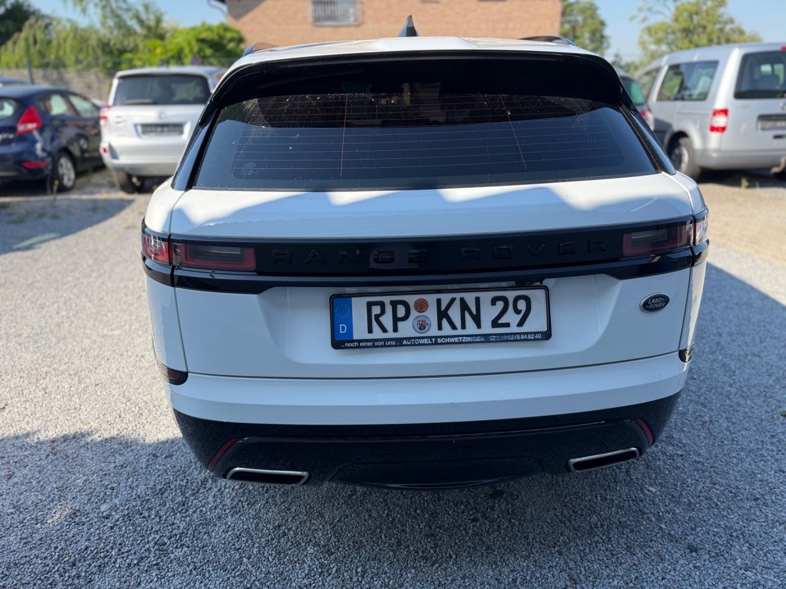 Range Rover Velar R-Dynamic - Samsaru's Car Outlet