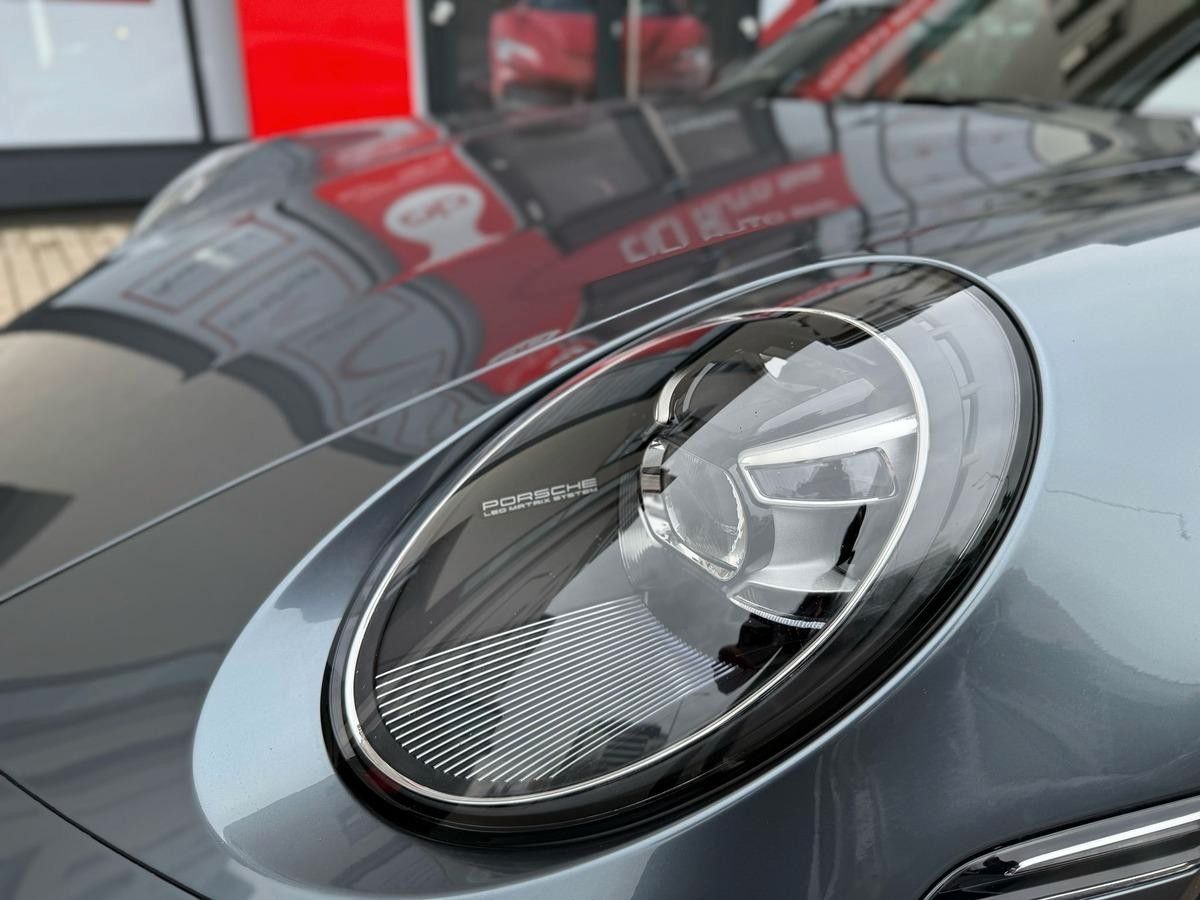 Porsche 911 Turbo - Samsaru's Car Outlet