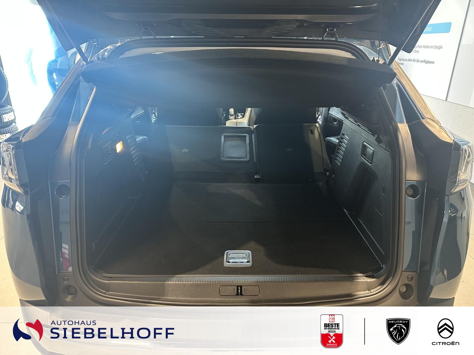 Peugeot 3008 Allure HYBRID 225 e-EAT8