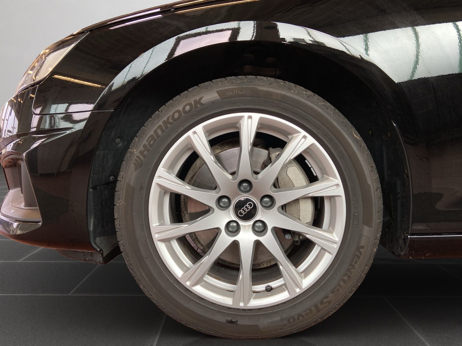Audi A4 Avant 40 TFSI S tronic - Samsaru's Car Outlet