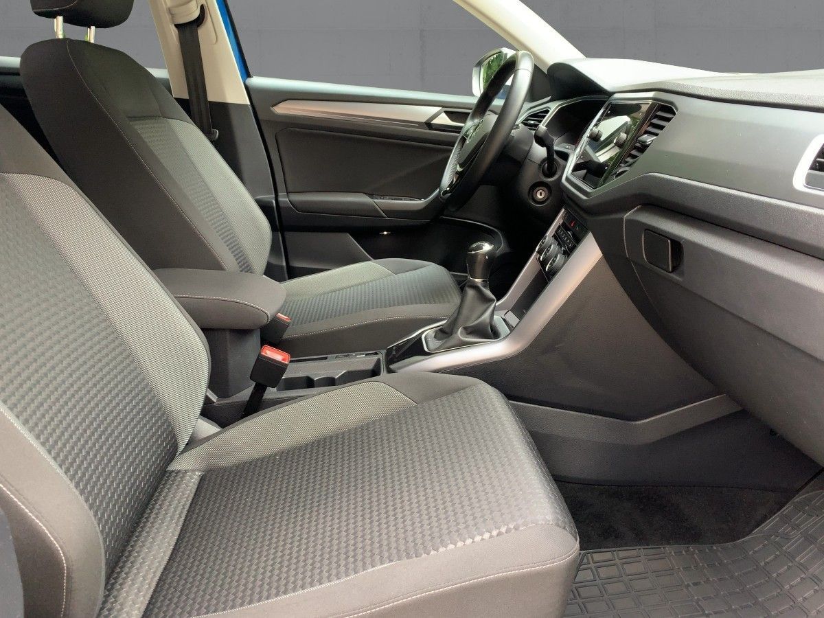 Volkswagen T-Roc 1.0 TSI ACTIVE - Samsaru's Car Outlet