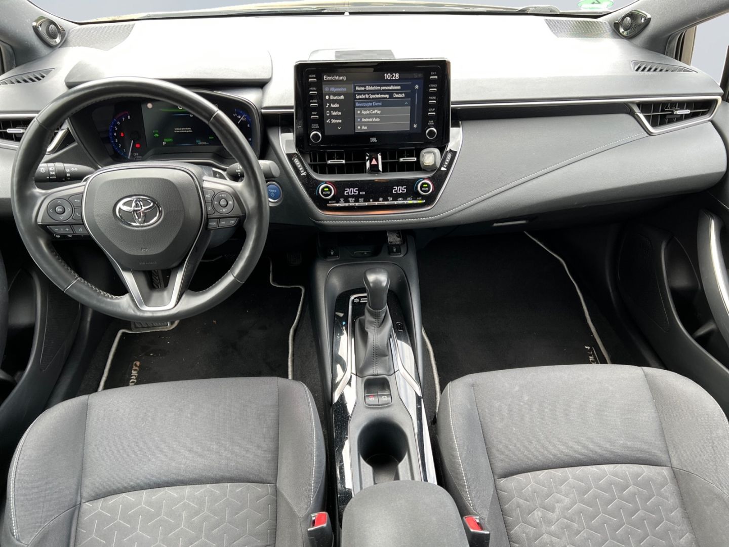 Toyota Corolla 2.0 Hybrid Club - Samsaru's Car Outlet