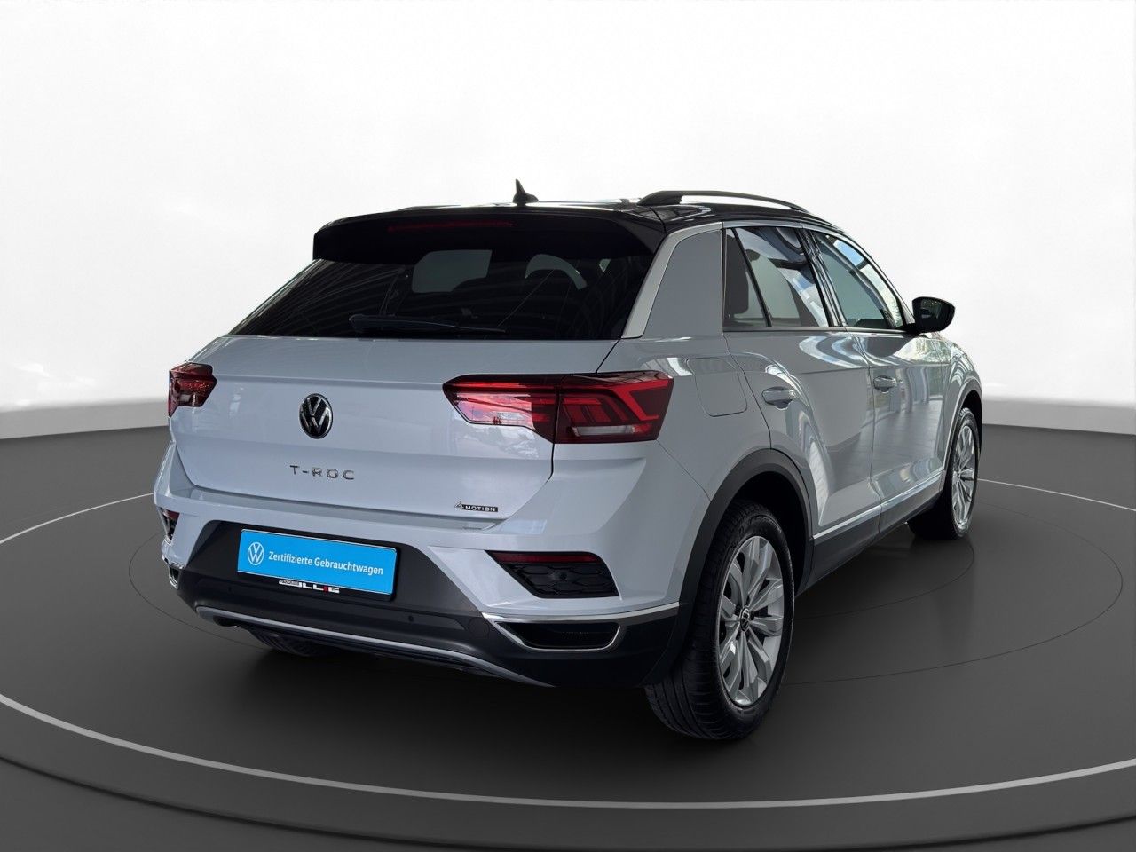 Volkswagen T-Roc 2.0 TSI DSG 4Motion sport - Samsaru's Car Outlet