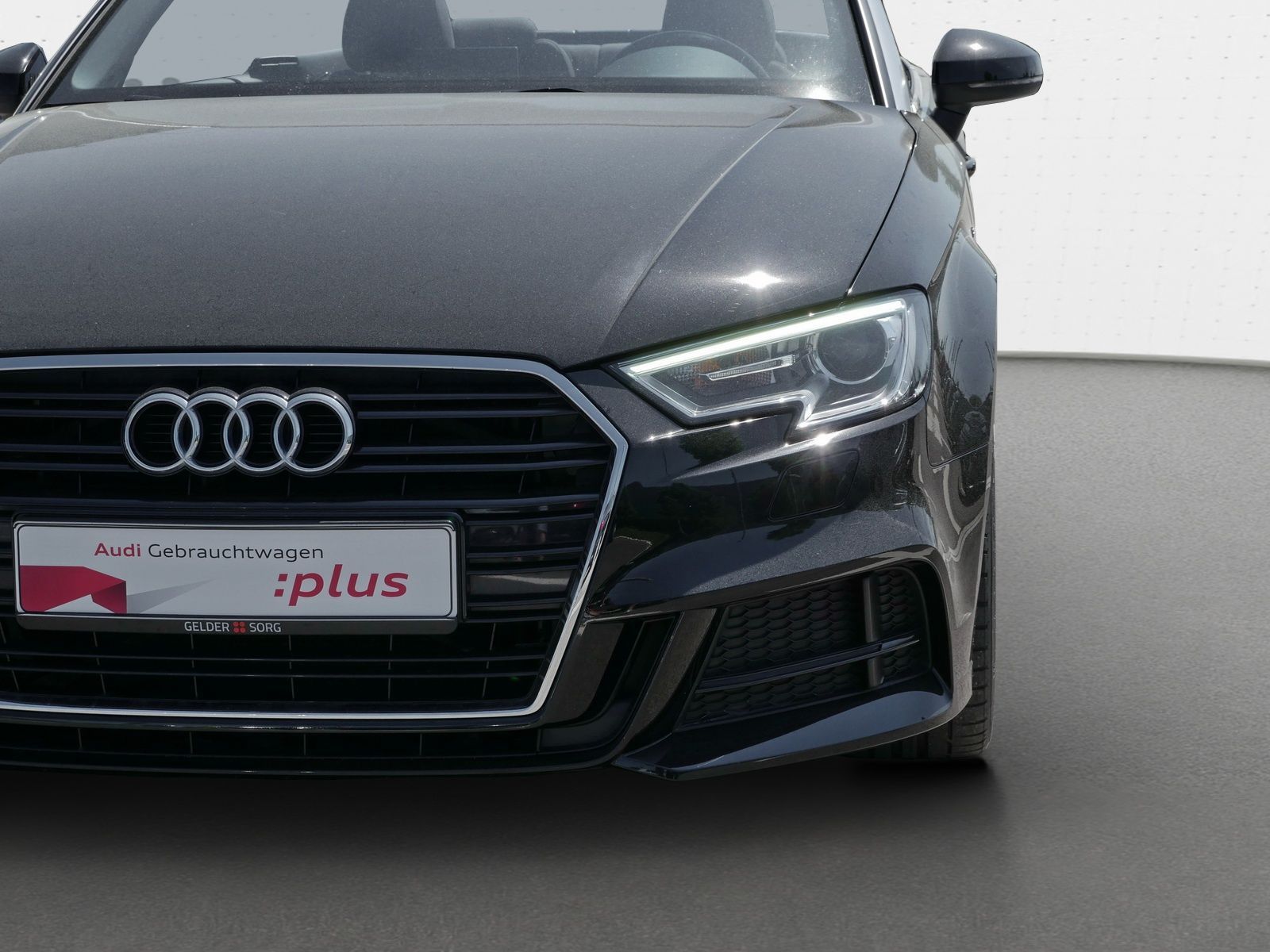 Audi A3 Cabriolet 35 TFSI S line - Samsaru's Car Outlet