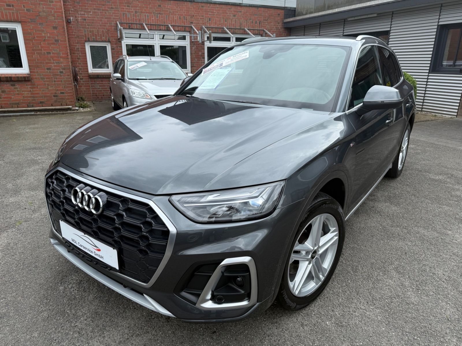 Audi Q5 40 TDI quattro S line - Samsaru's Car Outlet
