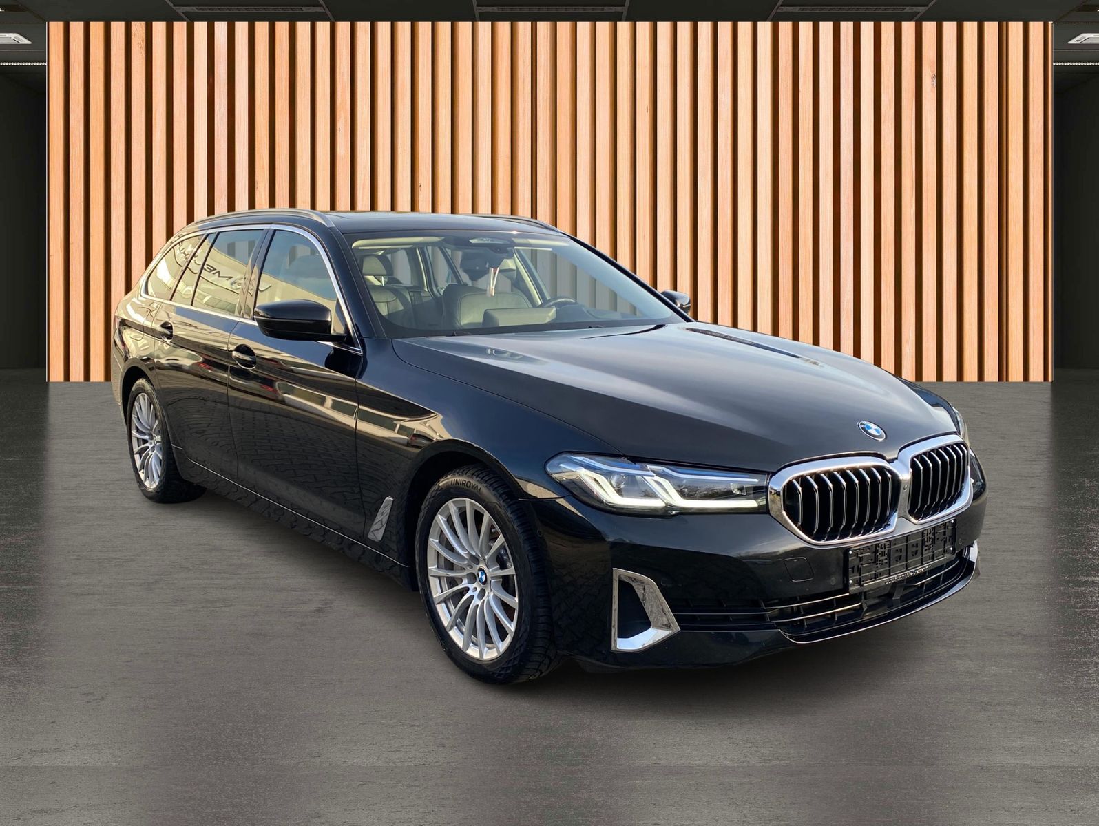 BMW 530 i xDrive Luxury Line*KeyGo*AHK*