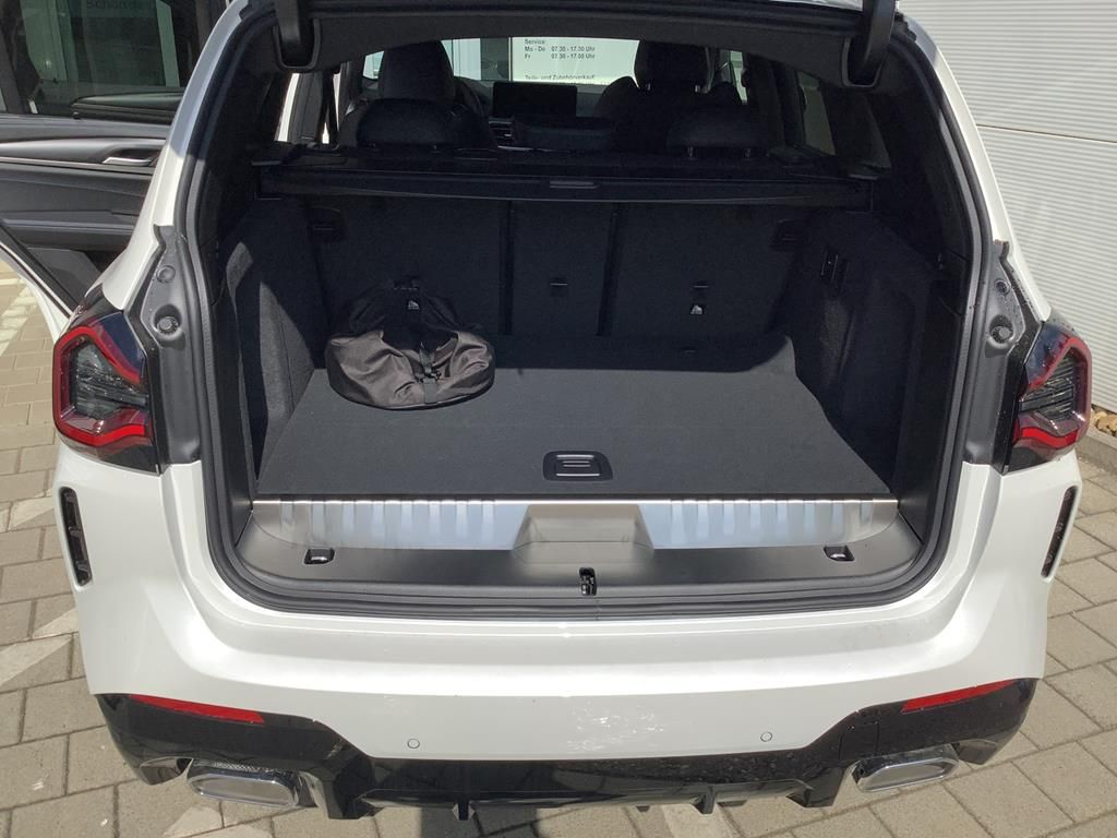BMW X3 xDrive30e M Sport - Samsaru's Car Outlet
