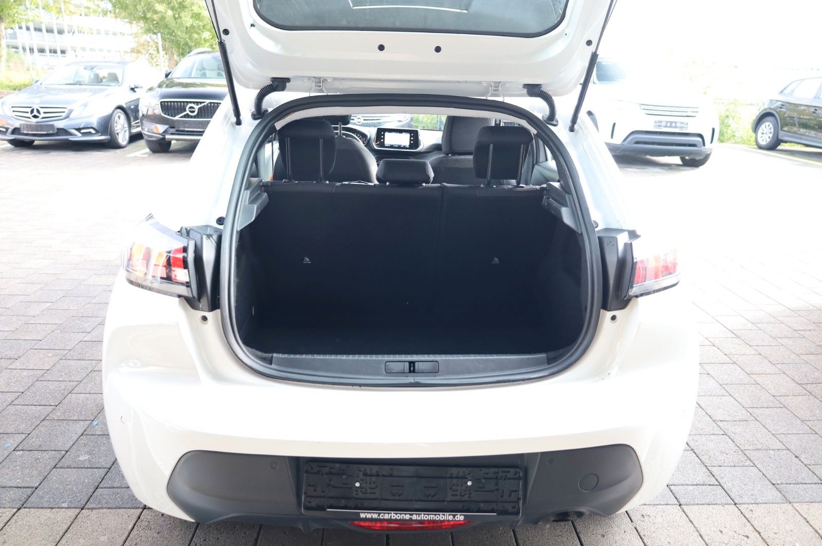 Peugeot 208 Active Pack - Samsaru's Car Outlet