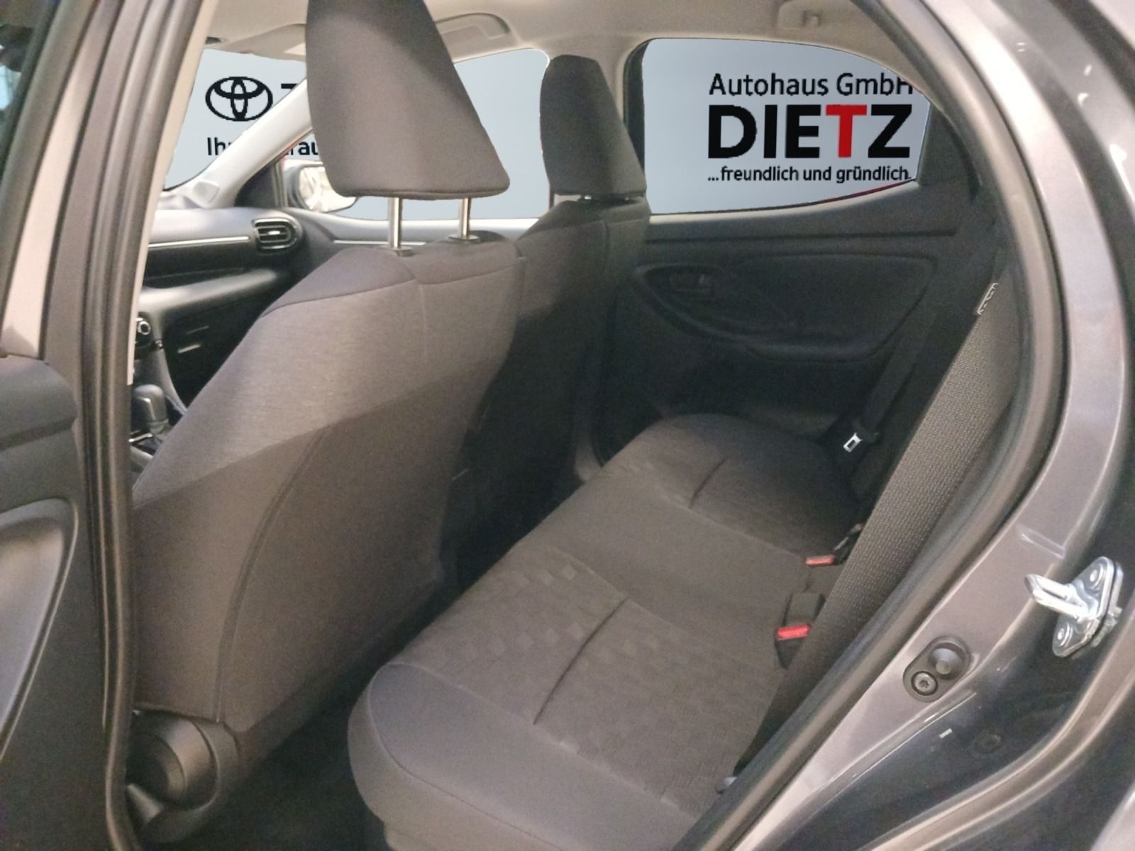 Toyota Yaris 1.5 Hybrid Teamplayer*ACC*KAM*APPLE-CAR