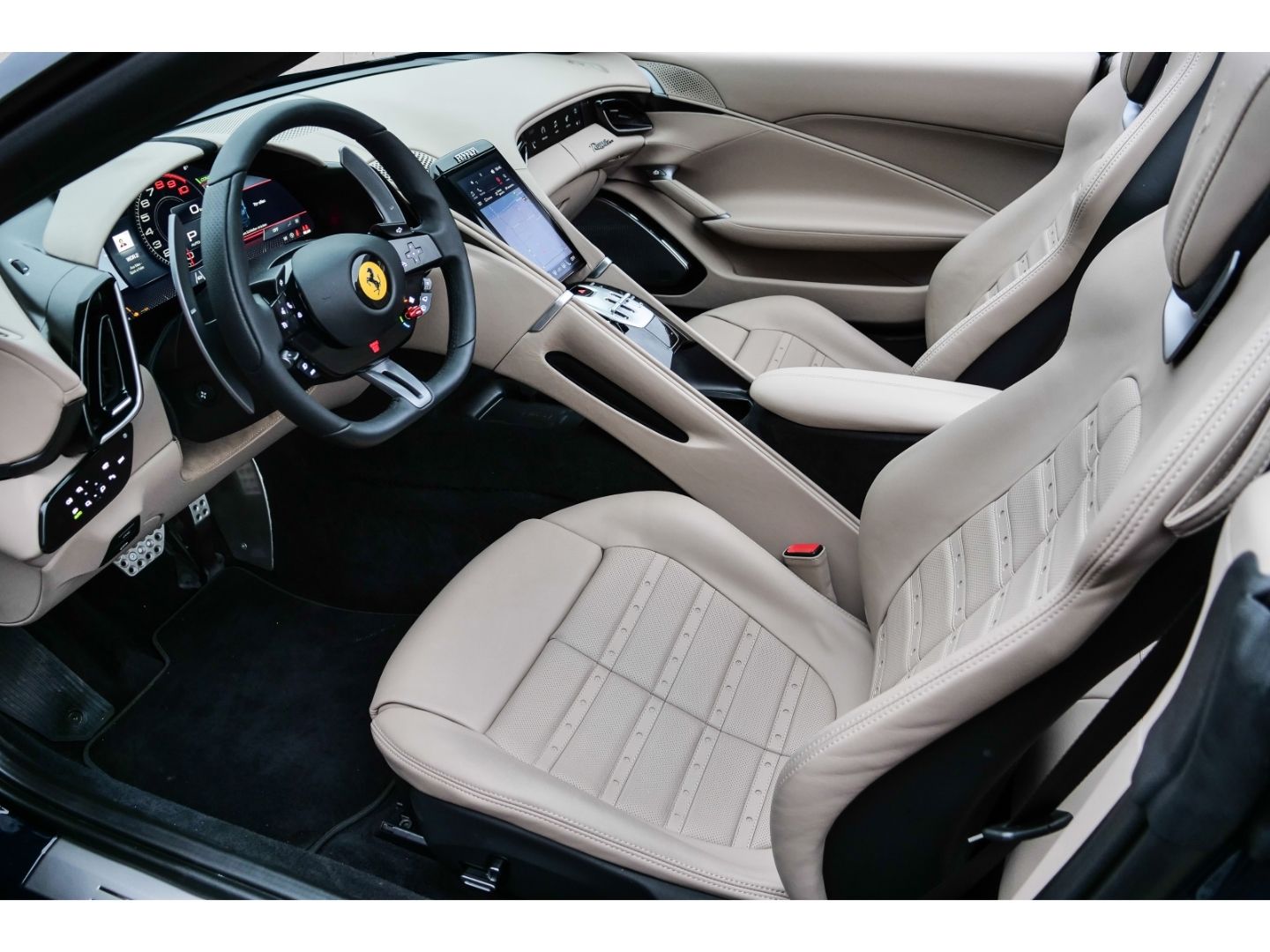 Ferrari Roma Spider - Samsaru's Car Outlet