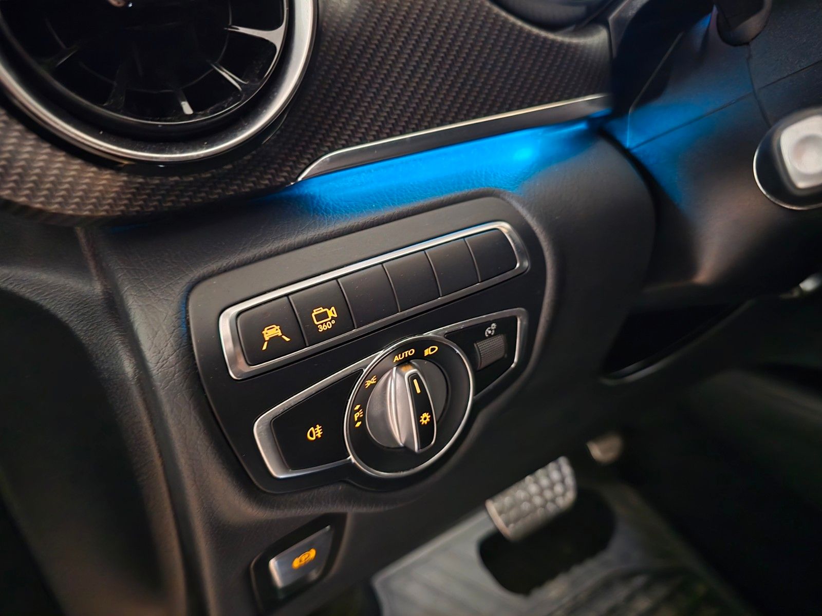 Mercedes-Benz V250d AMG Lang - Samsaru's Car Outlet