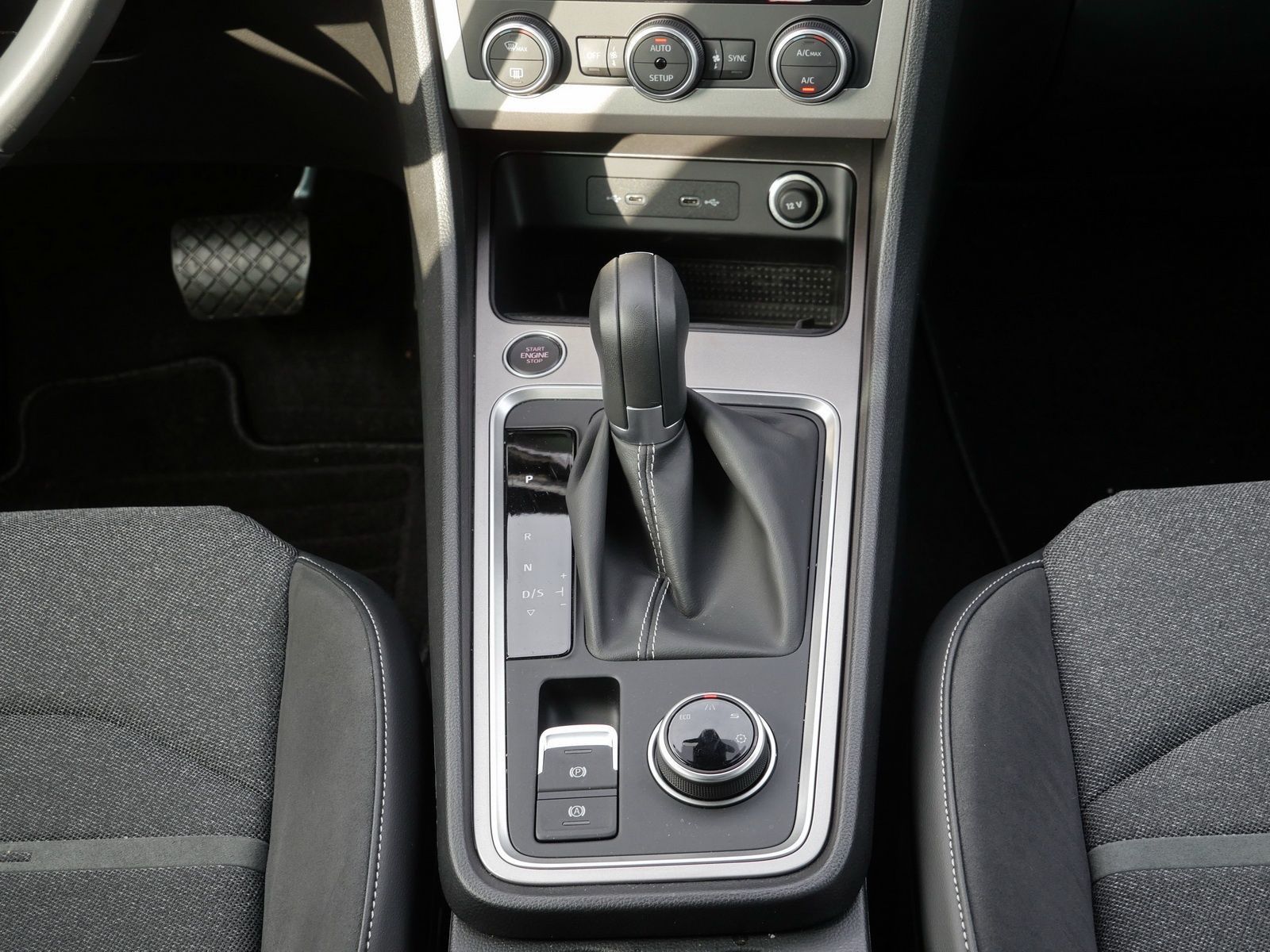 Seat Ateca Xperience 2.0 TDI LED*AHK*ACC*AppConnect