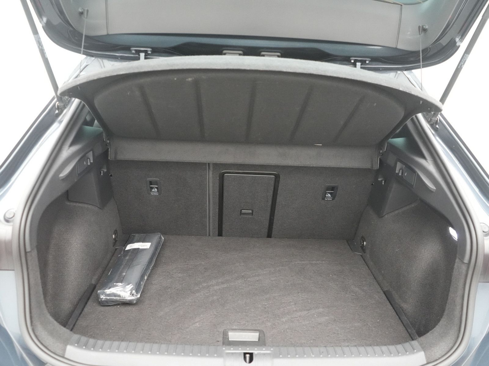 Cupra Formentor VZ DSG PANO NAVI AHK ACC BEATS LEDER